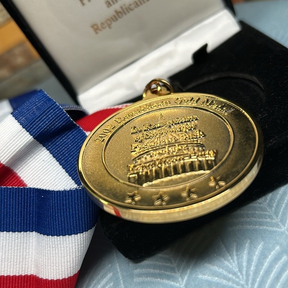 Nation Republican Congressional Committee coin award - Picture 12 of 13